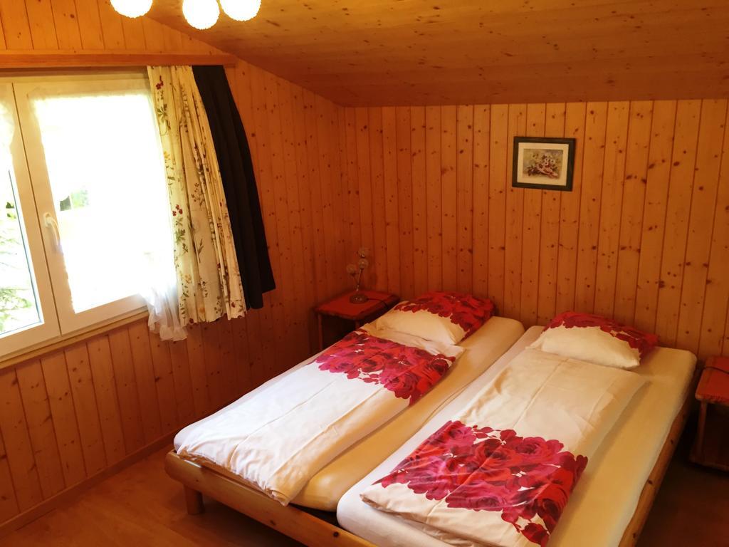 Alpen Chalet 칸더슈텍 객실 사진