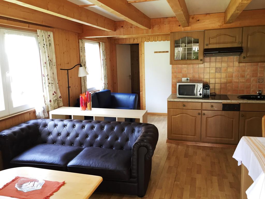 Alpen Chalet 칸더슈텍 객실 사진